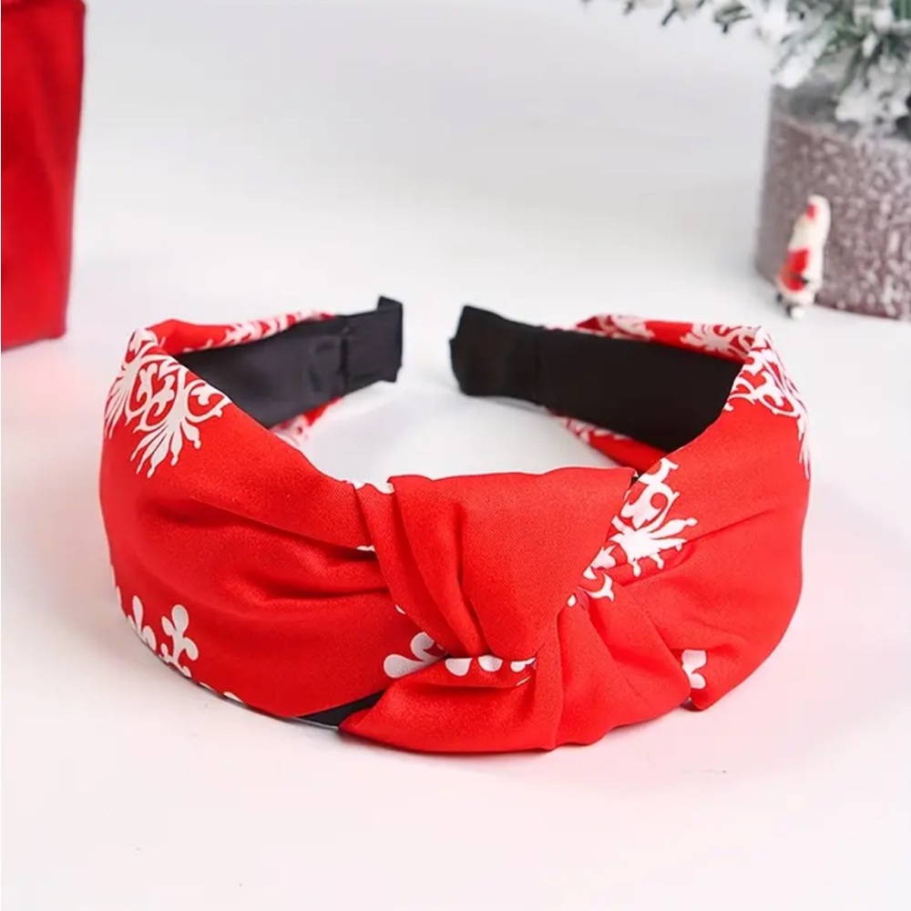 Red Knotted Snowflake Pattern Headband